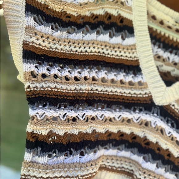 Liu Jo Knit V Sweater Tee, Italian - Picture 6 of 9